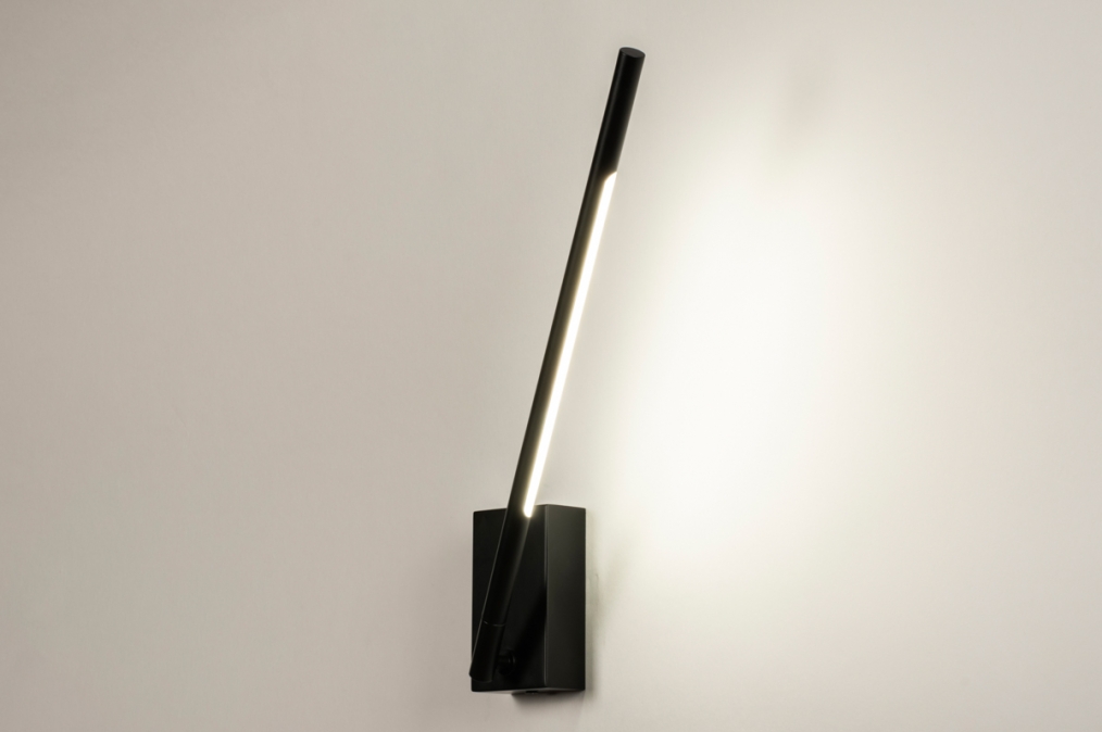 Nástěnné minimalistické LED svítidlo Grado Black