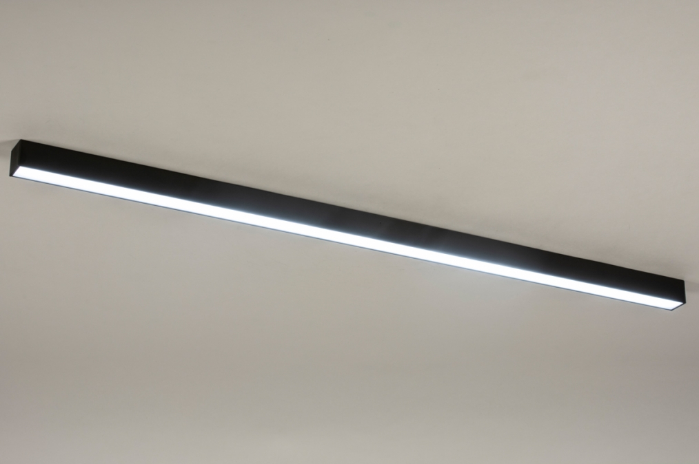 Stropní minimalistické LED svítidlo s dálkovým ovládáním Corcianno Black